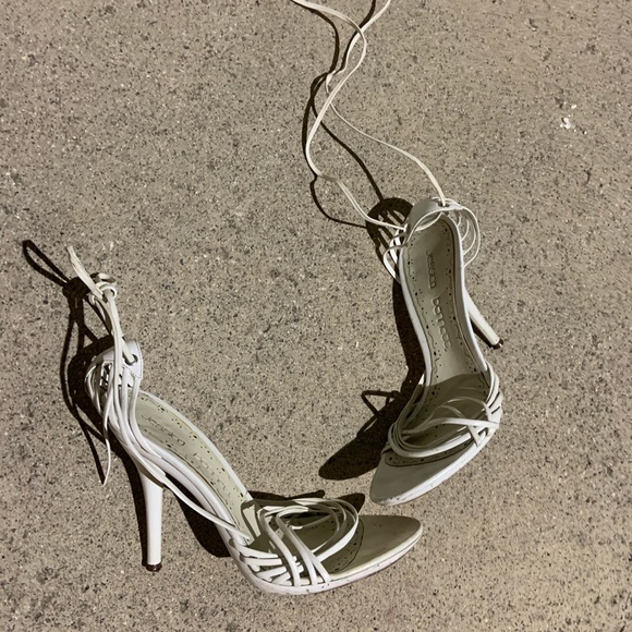 7M Jessica bennette white thin strap stiletto heel - Picture 2 of 6